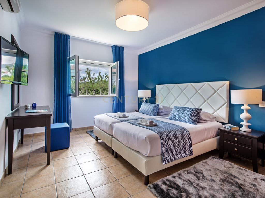 Luxuosa Moradia T4 em Olhão, Faro - 320m² por 795.000€ - Image 18